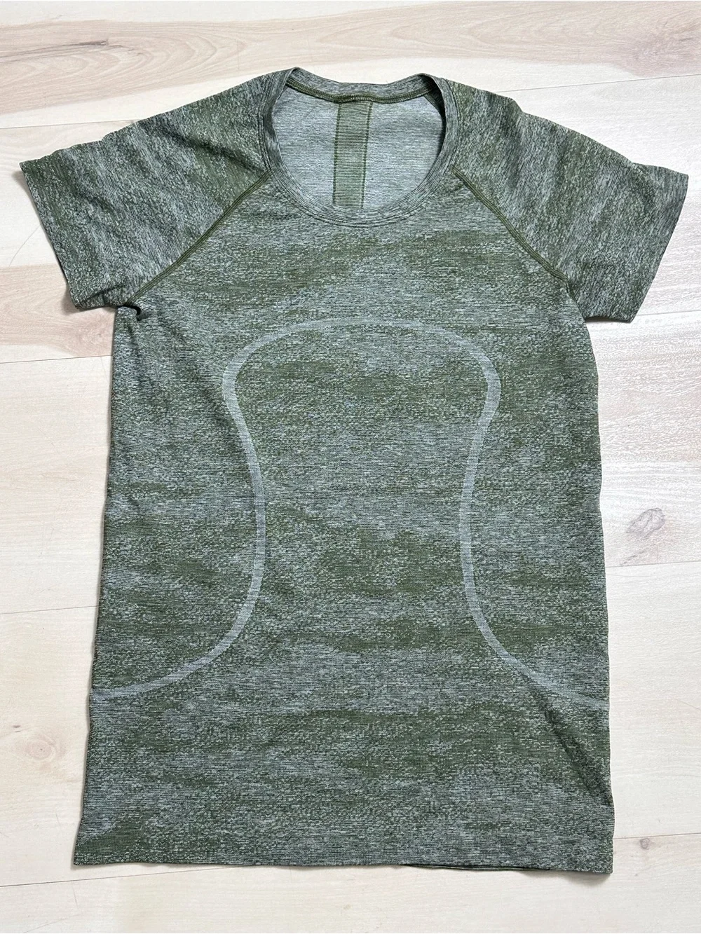 Lululemon Swiftly Speed Short Sleeve White Everglades Black Field Green Sz 10 - Picture 6 of 12